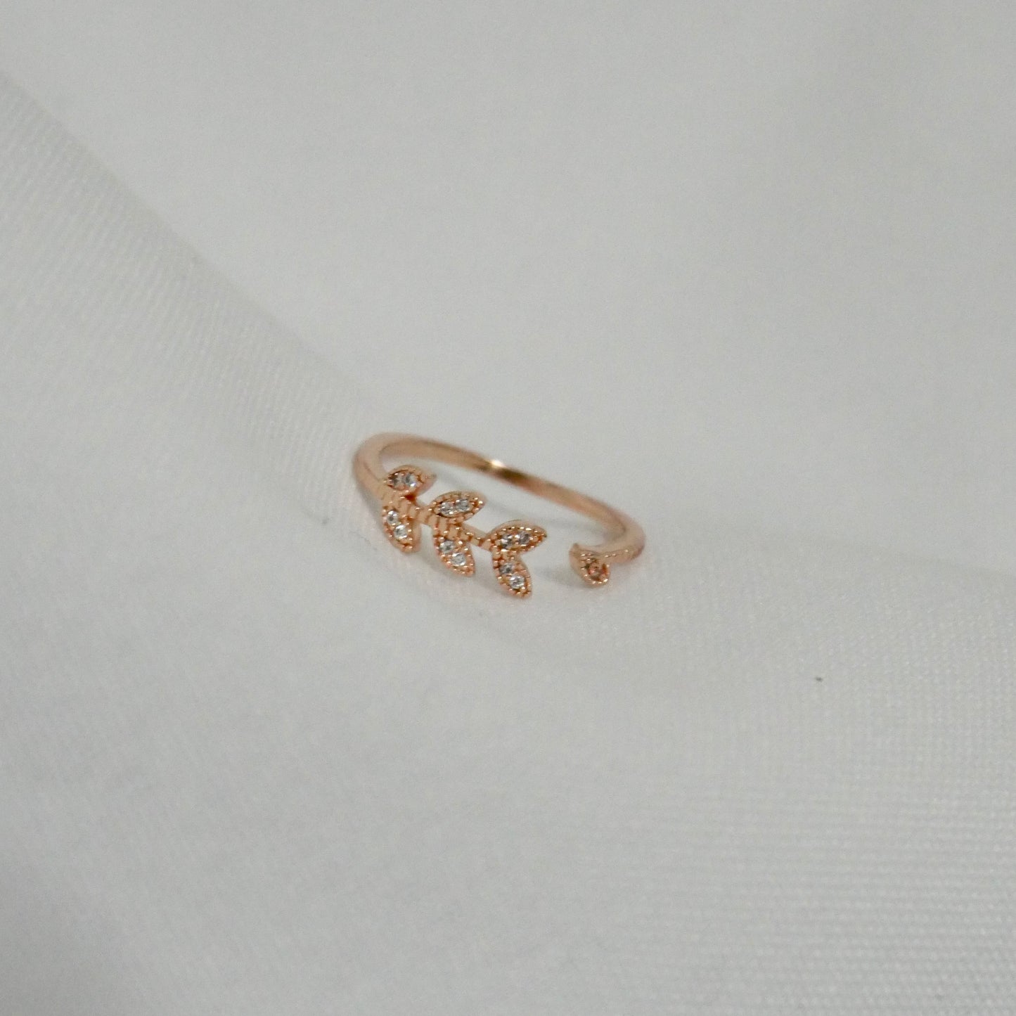 Leafy Rose gold Ring - Adjustable Size - Alloy