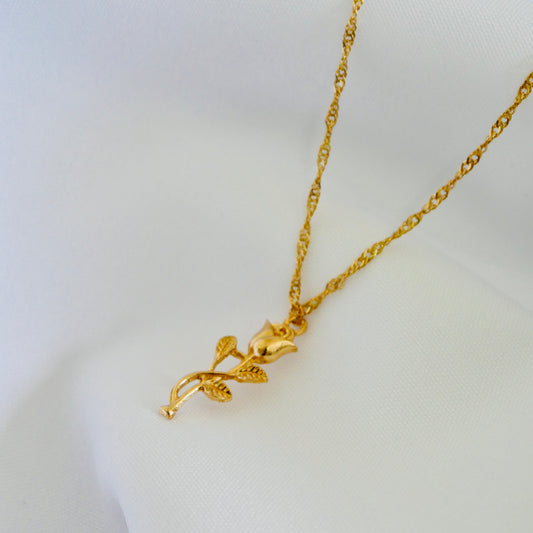 Rose charm necklace - Alloy