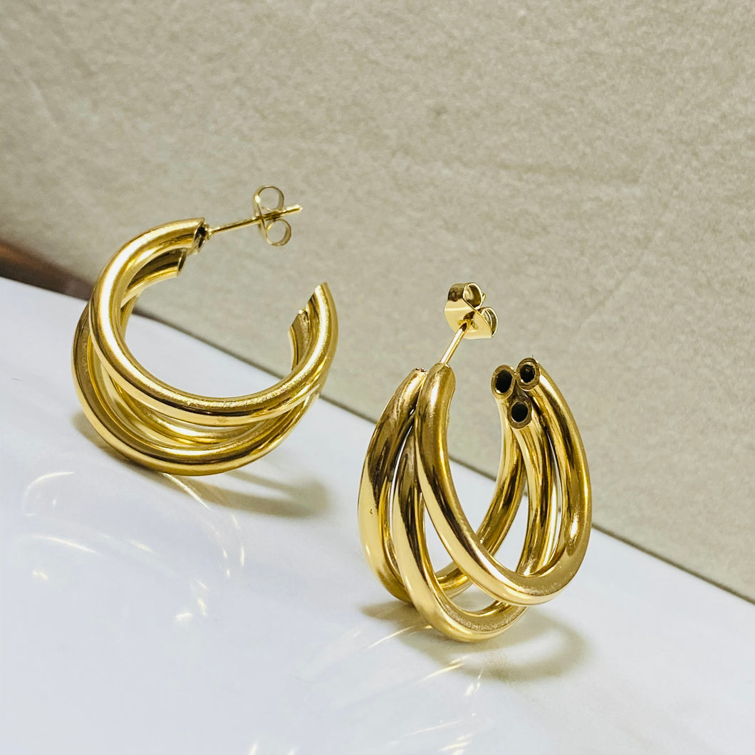 3D world Earrings - 18k Gold Plated- Stainless steel Watersafe 💦